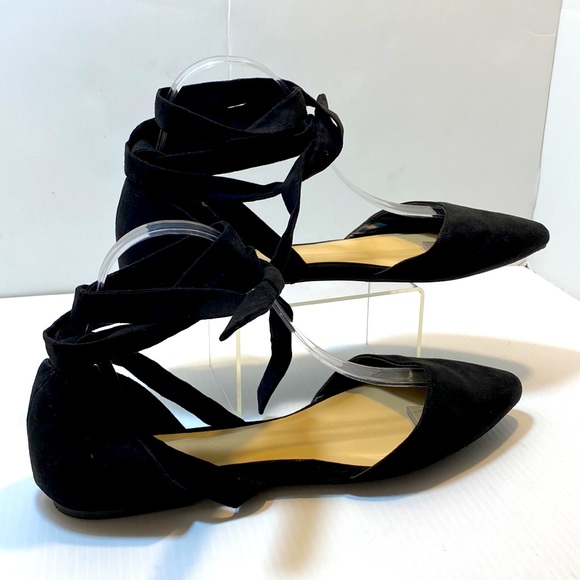 Wild Diva Lounge Women's Pointed Toe Flat - Picture 6 of 7